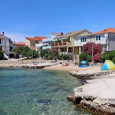 Apartments And Rooms With Parking Space Mandre, Pag - 6309 Kolan Exterior foto